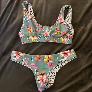 Kulani Kinis Swim size Small -worn once!